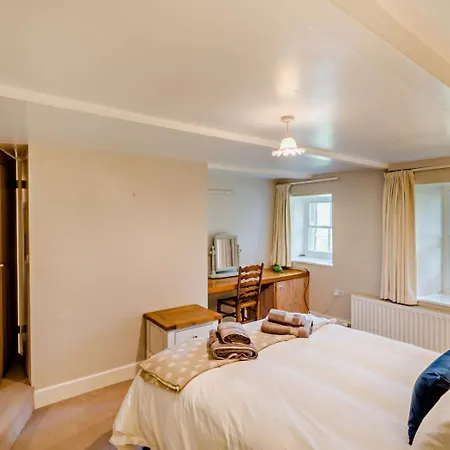 Nyaraló 6 Bed In Penrith Oc-95344 *