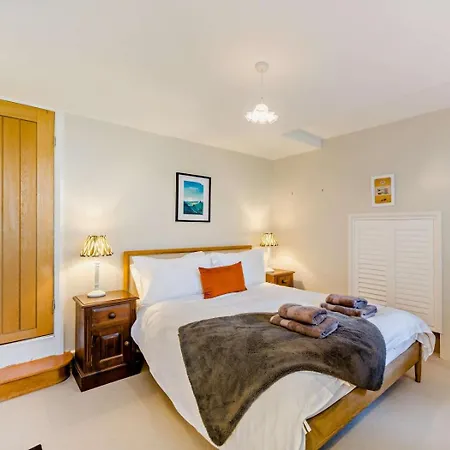 Σπίτι διακοπών 6 Bed In Martindale 95344 *